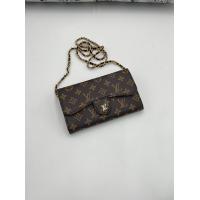 ราคา กระเป๋าสะพาย ผู้หญิง ขนาด 8 นิ้ว สายโซ่ พร้อมส่ง (21405829699)