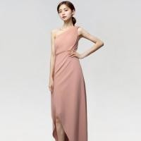 ราคา Closet Crush เดรสยาวปาดไหล่ผ่าข้าง สีชมพูอ่อน (21388842738)