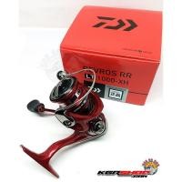 ราคา รอกสปิน DAIWA รุ่น REVROS RR สีแดง (16969847880)
