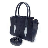 ราคา กระเป๋าถือหนังปลากระเบนแท้ มีสายสะพาย Crossbody Bag มีให้เลือก4สี (6167988623)