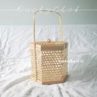 ราคา ตะกร้าปิ่นโต ทรง หกเหลี่ยม ชลอมไม้ไผ่ ตะกร้า สินค้าพร้อมส่ง (14343403084)