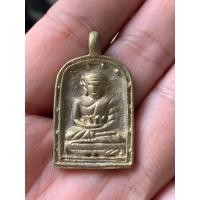 ราคา หลวงพ่อไปล่ เหรียญจอบใหญ่ รุ่น 4 เนื้อทองเหลือง วัดกำแพง ในวาระเฉลิมฉลองพระอุโบสถวัดกำแพง มีอายุครบ 100 ปี ในปี พ ศ 2567 (21440061506)