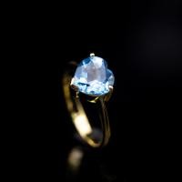 ราคา แหวนพลอยของแท้ พลอยบลูโทปาสหัวใจ Blue Topaz ตัวเรือนเงินแท้92 5 ชุบทอง พลอยสีฟ้าเข้ม ไซด์นิ้ว 55 หรือ เบอร์7 5US พลอยแท้จากประเทศบราซิล (21382318142)