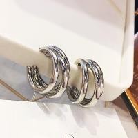 ราคา ต่างหูโลหะรูปตัว C วินเทจสำหรับผู้หญิง (21378803552)