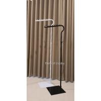 ราคา ราวโอใหญ่ ราวแขวนโชว์เสื้อผ้า สีขาว สีดำ (20998281637)