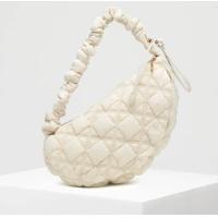 ราคา CARLYN Cozy M แบรนด์แท้จาก พร้อมส่ง freeของแถมแบรนด์ (21407051378)