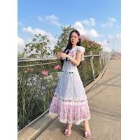 ราคา BLT BRAND การันตีเสื้อผ้าแบรนด์แท้ ชุดเดรสยาวสีม่วงพาสเทล ลายดอกกุหลาบ คอเสื้อสีขาวปัก (21389491239)