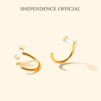ราคา Shependence ต่างหูหมุน คริสตัลบาเก็ต Baguette Reversible Earrings (8220858492)
