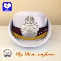 ราคา หมวกตำรวจหญิง สีขาว หมวกตำรวจ หมวกหม้อตาล หมวกขาวตำรวจ หมวกขาวตำรวจหญิง (2176224940)