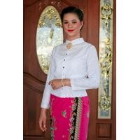 ราคา เสื้อลูกไม้ไทย เสื้อลูกไม้ปักลาย ชุดสุภาพสีขาวชายเสื้อเสมอเอว เสื้อบาบ๋าสีขาว คอจีน กระดุมทอง (1343862170)