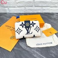 ราคา พร้อมส่ง กระเป๋าสตางค์ใบสั้นแบบพับมีช่องกระเป๋าซิปแยกหลุยแถมกล่องอุปกรณ์ไฮเอน รุ่นใหม่ล่าสุดฮิตมากลายใหม่น่ารักจุได้เยอะ (19597242897)