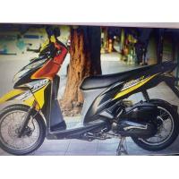 ราคา บังโคลนหน้า click 125 i สีเหลือง งานสั่งทำ บังโคลน คลิก 125 รถปี 2014 งาน ABS 100 (20345884286)