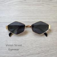 ราคา ? ? ? ? แว่นกันแดด CL ทรงเหลี่ยม รุ่นขายดี ดาราใส่เยอะ (20686616886)