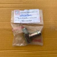 ราคา ข้อต่อข้างเครื่อง ข้อต่อแป๊บน้ำข้างเครื่องL 200ไซโคลนสตราด้า 1อัน (9081137876)