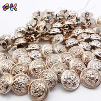 ราคา somkid กระดุมนูนลายโล่ เนื้อพลาสติก ชุบสีทองนาคหรือสีพิ้งโกล มีขาสอยก้นขนาด17mm 28L และ22mm 34L สามารถเทียบขนาดได้จากตารางในภาพ (10971161747)