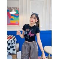ราคา เสื้อครอปแขนสั้นสกรีนลายผีเสื้อ มี 2 สี ดำ ขาว พร้อมส่ง (18113685317)