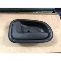 ราคา มือเปิดประตูใน TOYOTA AE100 101 โตโยต้า สามห่วง รุ่นมือหมุน ขาสั้น (20586494125)