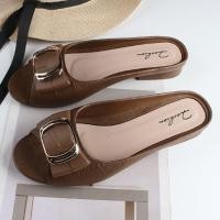 ราคา ꕥCatalog shoesꕥ รองเท้าส้นตึกแบบเตี้ย หัวมนสีทูโทน ยางนิ่ม 5 สี เบอร์ 36 41 58 (14177762637)