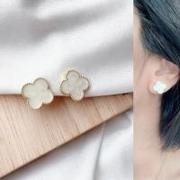 ราคา ต่างหูแบบหนีบ ใบโคฟเวอร์ สีแเดง สีเขียว สีดำ สีเขียว สำหรับคนไม่เจาะหู แถมยางรอง (21380180325)