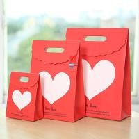 ราคา ส่งฟรี Buuble ถุงกระดาษ ถุงกระดาษน่ารัก ถุงกระดาษลายหัวใจ ถุงแดง ถุงกระดาษลายการ์ตูน ถุงกระดาษของขวัญ ถุงของขวัญ วาเลนไทน์ (12330585054)