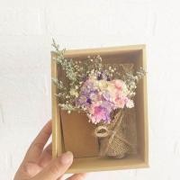 ราคา กล่องช่อจิ๋วดอกไม้แห้ง (18908025836)