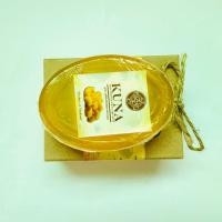 ราคา สบู่โปรตีนรังไหม Silk Protein Face Care Soap มีส่วนผสมของ โปรตีนรังไหมสกัดจากสายพันธุ์คัดพิเศษ และ กลีเซอรีนว่านหางจรเข้น้ำผึ้งขมิ้นสารสกัดเปลือกส้มโอสารสกัดจากต้นหม่อนคาโมมายด์ มะขามป้อม ช่วยให้ผิวหน