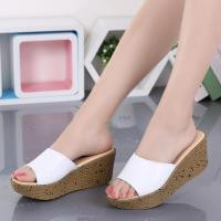 ราคา รองเท้าแตะส้นเตารีดหนังแท้แบรนด์ดังของแท้สำหรับผู้หญิงรองเท้าแพลทฟอร์มส้นสูงพื้นหนาไซส์ใหญ่ใส่ด้านนอกใส่ช่วงฤดูร้อนสำหรับผู้หญิงและผู้หญิง (11997549811)