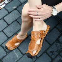 ราคา รองเท้าแตะผู้ชายฤดูร้อนรองเท้าแตะหนังแท้ระบายอากาศได้ดีรองเท้าชายหาดฤดูร้อนปี2023รองเท้าลำลองปิดหัวแฟชั่นใส่ไปข้างนอก (13554014117)