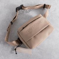 ราคา กระเป๋าสะพายข้าง Essentials แบบใหม่กระเป๋าคาดอกอเนกประสงค์ลำลองแฟชั่นสำหรับผู้ชายและผู้หญิงกระเป๋าสะพายไหล่หนัง FOG สีล้วน (20515491476)