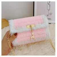 ราคา กระเป๋าถักแฮนด์เมดกระเป๋าวัสดุ DIY กระเป๋าทรงสี่เหลี่ยมใบเล็กทำจากขนสัตว์แถบน้ำแข็งของขวัญทำเองใน TikTok ที่นิยมในโลกออนไลน์สไตล์ชาแนลแฟชั่น (19925666042)