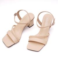 ราคา 25twentyfives Bina รองเท้าส้นเหลี่ยมรัดส้น แต่งสายคาดเปีย เรียบๆสวยหรู (17751238427)