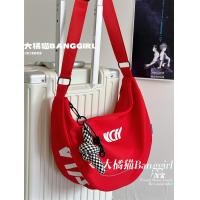 ราคา กระเป๋าสะพายข้างสีแดงกระเป๋าสะพายข้างแบรนด์ฮิตผู้ชายกระเป๋าสะพายไหล่เดียวสำหรับผู้ชายกระเป๋าทรงเกี๊ยวความจุใหญ่แนวกีฬาลำลองยอดนิยมกระเป๋าทำงานสำหรับผู้หญิง (19875549123)