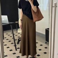 ราคา claudia satin maxi skirt กระโปรงผ้าซาตินพรีเมียมทรงหางปลาผ้าดีมาก (21393689693)