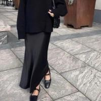 ราคา claudia satin maxi skirt กระโปรงผ้าซาตินพรีเมียมทรงหางปลาผ้าดีมาก (21393689723)