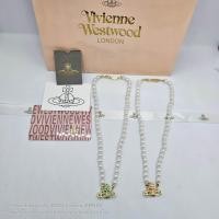 ราคา VIVIENNE WESTWOOD KITTY PEARL NECKLACE สร้อยคอไข่มุก วิเวียน รุ่น คิตตี้ มีสองสี เขียว และ ชมพู อะไหล่ทอง ชนช๊อป ปั๊มด้านหลัง สายปรับไม่ได้น้า ความยาว 40 ซม ราคา 249 ไม่รวมกล่อง อุปกรณ์ (21175184139)