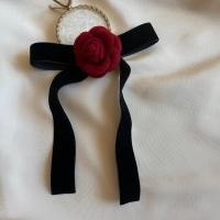 ราคา เข็มกลัดติดหน้าอกรูปดอกคามิเลียสไตล์ชาแนลแบบใหม่เข็มกลัดติดหน้าอกดูแพงติดโบว์ดอกไม้ผูกโบว์แมทช์ลุคง่ายสำหรับผู้หญิงประดับมุกกำมะหยี่ (17331513609)