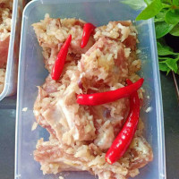 ราคา แหนมกระดูกอ่อนใบพาย 1000 กรัม ถูกสุดๆ ทำตามออเดอร์ สดใหม่ทุกวัน รับประกันอร่อยชัวร์ (20925450621)