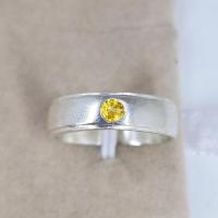 ราคา แหวนชาย ทรงปลอกมีด พลอยแท้ แหวนเงินแท้ 925 จิวเวลรี่จากจันทบุรี (18430801350)