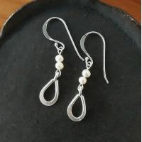 ราคา ต่างหู เงินปกาเกอะญอ ไข่มุกน้ำจืด ลูกปัดเงิน เงินกะเหรี่ยง เงินแท้ ต่างหูเจาะ ต่างหูคลิป แบบไม่เจาะหู ตุ้มห (17394461316)