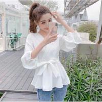 ราคา โบว์พื้น เสื้อคอวี แขนพอง แขนหนอน แขนขนมชั้น มีโบว์ผูกหน้า หลัง ดีไซน์สุดเก๋ ผ้าโฟเวย์ (7670454592)