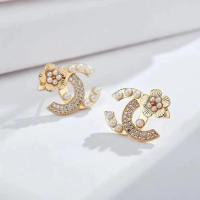 ราคา Fashion earrings ต่างหูเงินแท้925 ต่างหูชาแนลชุปเพชรและมุกประดับด้วยดอกไม้ พร้อมกล่อง (6421666226)