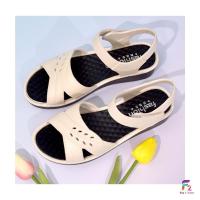 ราคา F2 พร้อมส่ง รองเท้ารัดส้น แต่งฉลุลายใบไม้ ส้นหนา ยาง PVC (18292140585)