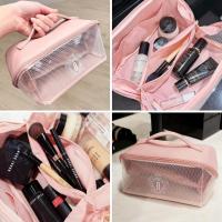 ราคา พร้อมส่ง ป้ายไทย bobbi brown beauty is love makeup bag กระเป๋าเครื่องสำอาง (21431365014)