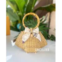 ราคา กระเป๋าทรงเปลือกหอย หูไม้ไผ่แท้ ใส่มือถือได้ (21219033783)