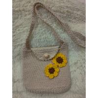 ราคา กระเป๋าถัก กระเป๋าสะพาย knit bag งานแฮนเมด ขนาด 7x8 นิ้ว สีรุ้ง ลายลูกสตอเบอรี่ ลูกเชอรี่ ทานตะวัน ลายหอยเชล สีครีม สีขาว จัดส่งไว (17629059360)