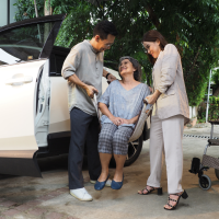 ราคา ผ้ายกตัวผู้ป่วย Goodnite Comfort Seat Carrier ผ้ายกตัวผู้สูงอายุ ผ้ายกตัวผู้ป่วยติดเตียง รองรับน้ำหนัก 120 kg (891966007)