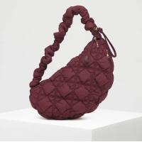 ราคา CARLYN Cozy M แบรนด์แท้จาก พร้อมส่ง freeของแถมแบรนด์ (20946679299)