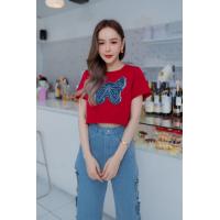 ราคา ป้าย Queen เซทยีนส์ขายาว พร้แมเสื้อยืดปักผีเสื้อ งานสวยใส่เป๊ะ (21463250358)