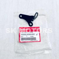 ราคา ขายึดสต๊อปเบรคหลัง แท้ 100 NSR150 รหัส 50352 KW6 840 (18716955439)