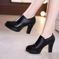 ราคา รองเท้าแพลตฟอร์มพื้นหนาส้นตึกใส่ทำงานรองเท้าชั้นเดียวส้นหนากันน้ำรองเท้าส้นสูงหนังแท้รองเท้าผู้หญิงไซส์ใหญ่ใส่ช่วงฤดูใบไม้ร่วงและฤดูหนาวสำหรับผู้หญิงรองเท้าทำงานปากลึก (11742808023)